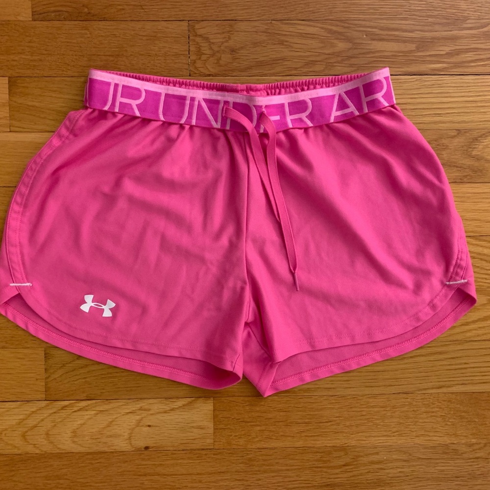 Under Armour Pink Loose HeatGear Shorts size Small